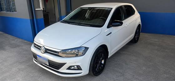 VOLKSWAGEN POLO 1.0 200 TSI COMFORTLINE AUTOMÁTICO